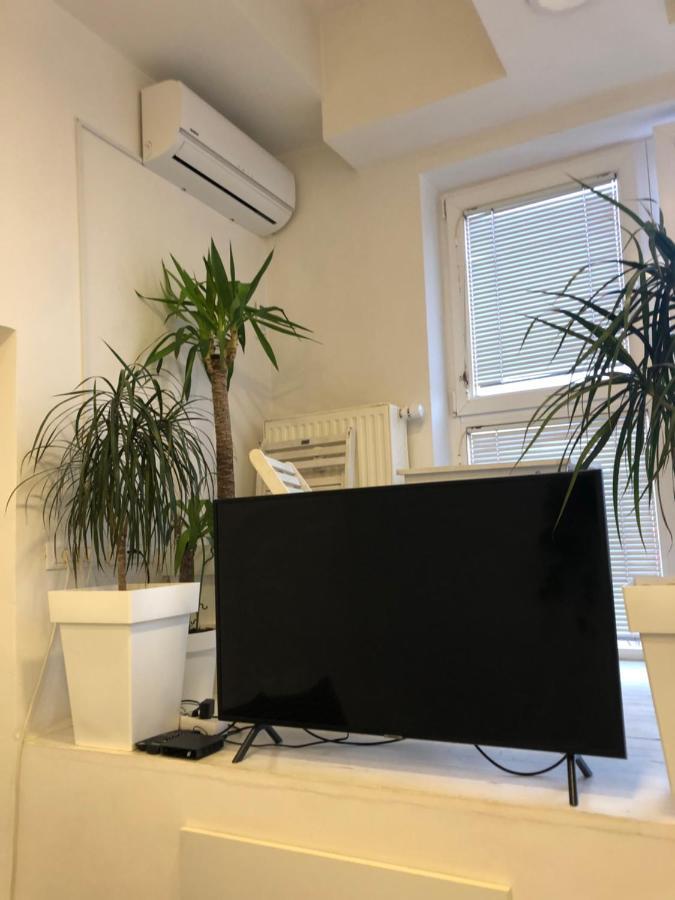 Industrial Studio 1 Любляна Екстер'єр фото